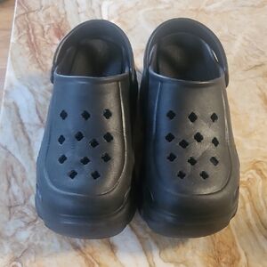 FASHION  Black Clogs - 38/39